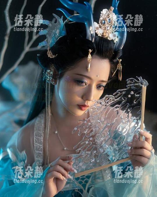 探索Messie HuangHololive团长摄影师眼中的世界，带来令人惊喜的图片作品合集！.txt